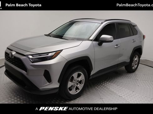 Used 2023 Toyota RAV4 XLE w/ Convenience Package FWD image 1