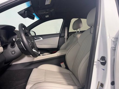 Used 2023 Genesis G70 2.0T w/ Sport Prestige Package AWD/4WD image 23