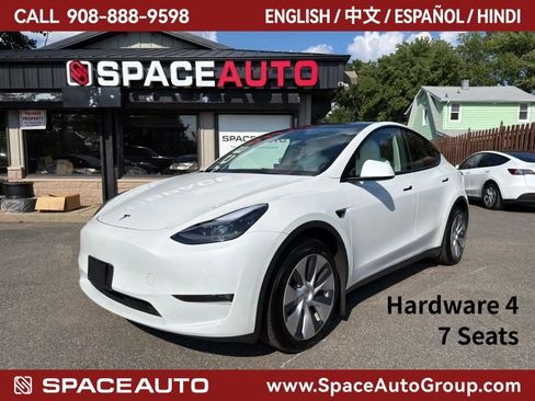 Used 2023 Tesla Model Y Long Range AWD/4WD image 1