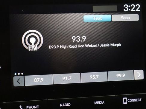 Used 2023 Honda CR-V LX image 32