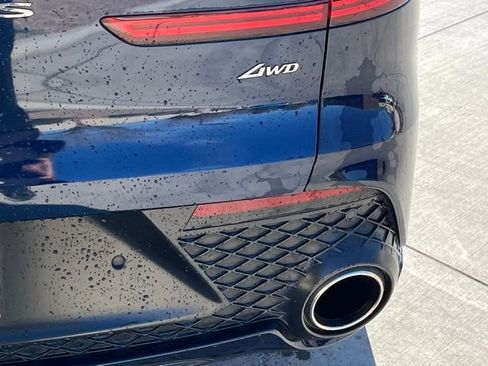 Used 2023 Genesis GV70 2.5T w/ Sport Prestige Package image 7