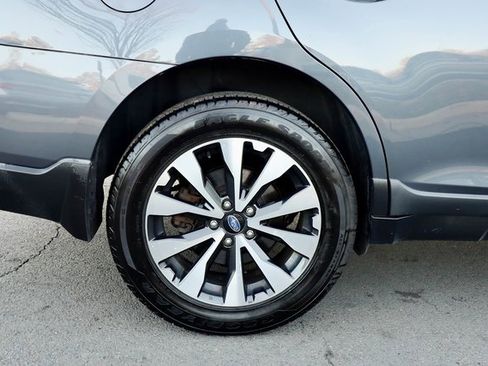 Used 2017 Subaru Outback 3.6R Limited image 27