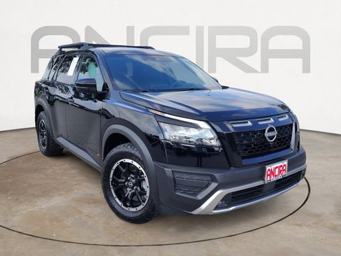 Used 2025 Nissan Pathfinder Rock Creek AWD/4WD image 4