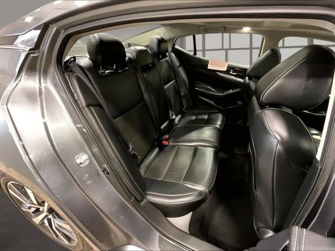 Used 2020 Nissan Maxima 3.5 SL w/ Floor Mat Group FWD image 25