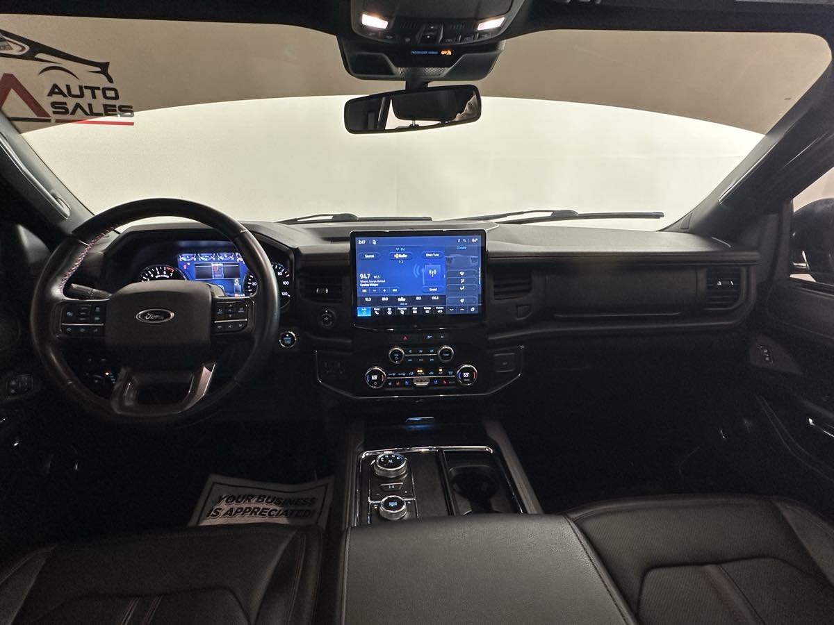 Used 2023 Ford Expedition Limited AWD/4WD image 32