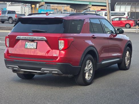 Used 2020 Ford Explorer XLT w/ Equipment Group 202A AWD/4WD image 7