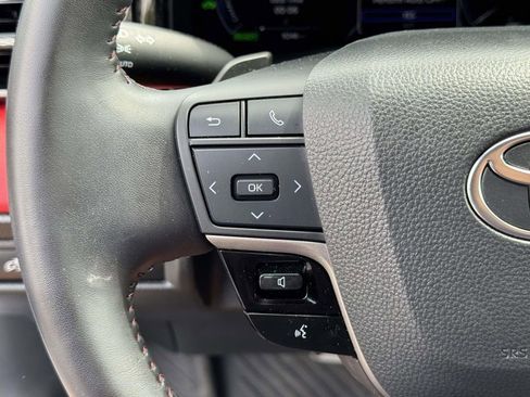 Used 2025 Toyota Camry XSE AWD/4WD image 11