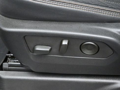 Used 2022 Chevrolet Suburban High Country image 17