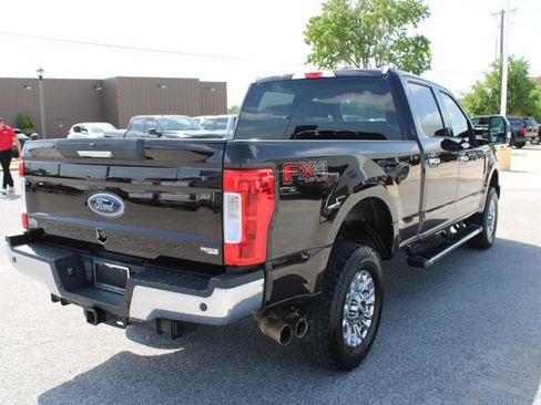 Used 2019 Ford F250 XLT w/ XLT Premium Package AWD/4WD image 5