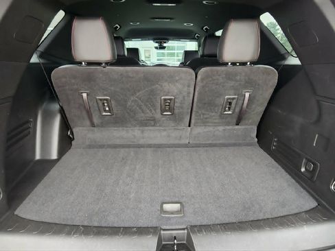 Used 2023 Chevrolet Traverse RS AWD/4WD image 27
