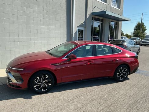 Used 2024 Hyundai Sonata SEL AWD/4WD image 4