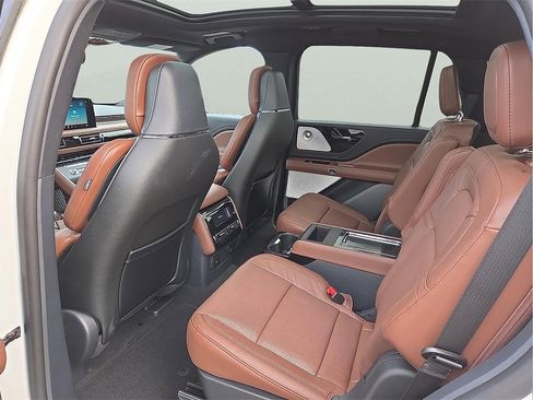 New 2026 Lincoln Aviator Reserve image 10