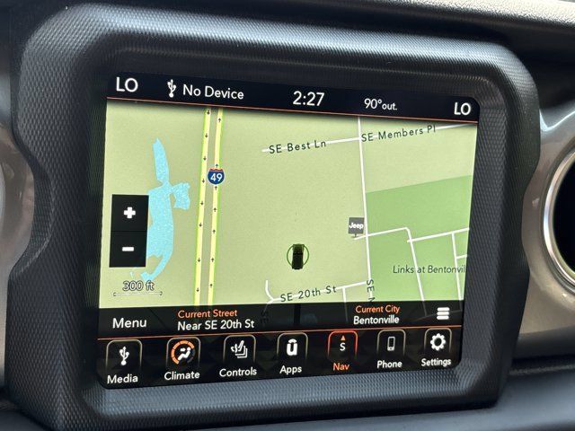 Used 2022 Jeep Wrangler Unlimited Sahara w/ Cold Weather Group AWD/4WD image 31
