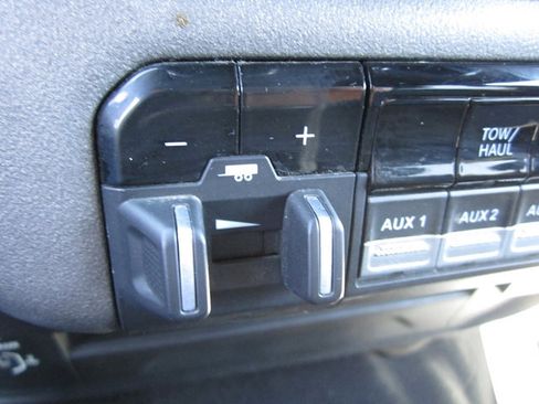 Used 2021 RAM 2500 Tradesman w/ Towing Technology Group AWD/4WD image 22