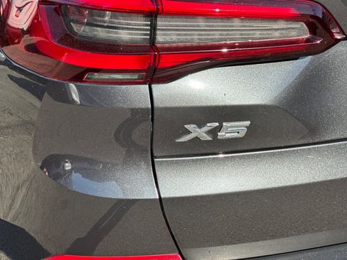 Used 2023 BMW X5 xDrive40i image 28
