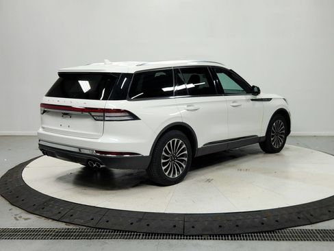 Used 2023 Lincoln Aviator Reserve w/ Elements Package Plus AWD/4WD image 8
