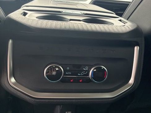 New 2026 Ford Expedition Platinum image 23