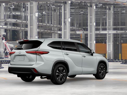 New 2026 Toyota Highlander XLE AWD/4WD image 12
