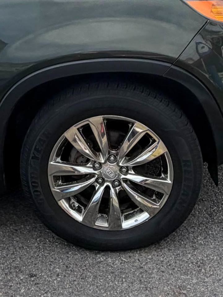 Used 2011 Kia Sorento EX w/ Premium Pkg AWD/4WD image 36