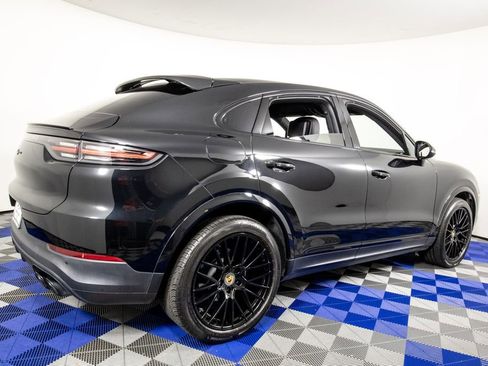 Used 2023 Porsche Cayenne Platinum Edition AWD/4WD image 5