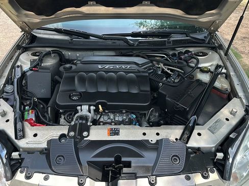Used 2012 Chevrolet Impala LT FWD image 9