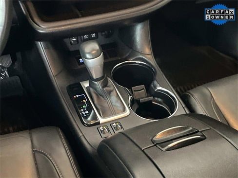 Used 2017 Toyota Highlander XLE image 14