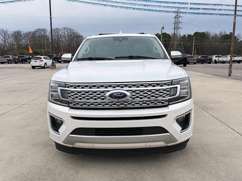 Used 2019 Ford Expedition Platinum image 3