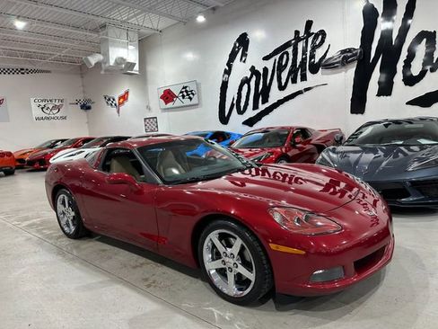 Used 2008 Chevrolet Corvette Coupe w/ Preferred Equipment Group RWD image 21