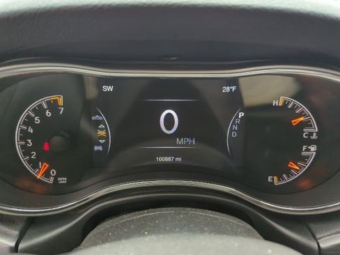 Used 2019 Jeep Grand Cherokee Limited image 14