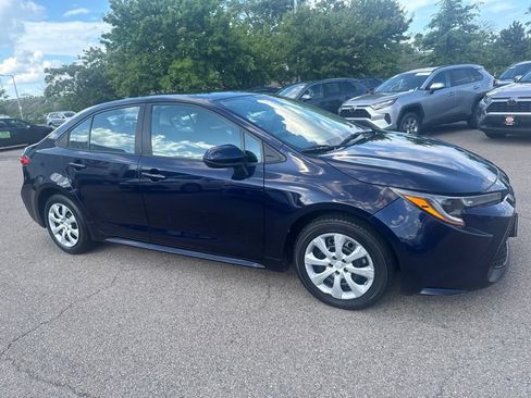 Used 2021 Toyota Corolla LE FWD image 10