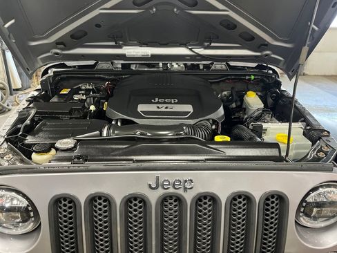 Used 2015 Jeep Wrangler Sport image 21