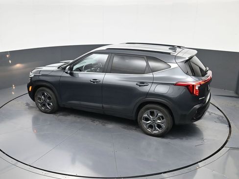 Used 2024 Kia Seltos S FWD image 28