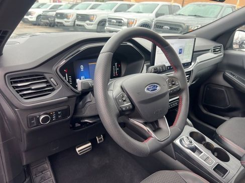 Certified 2023 Ford Escape ST-Line w/ Tech Pack #1 image 7