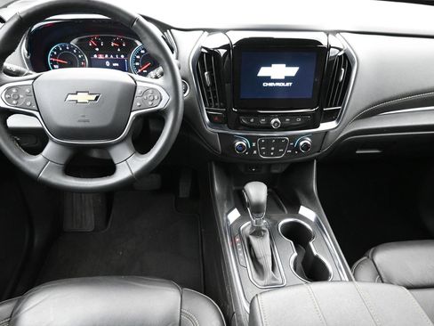 Certified 2023 Chevrolet Traverse LT FWD image 25