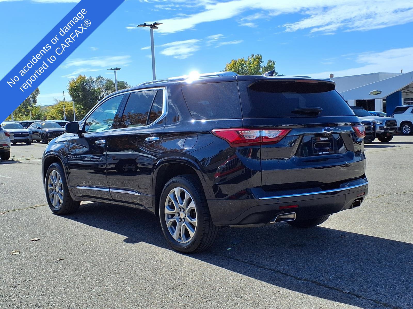 Used 2020 Chevrolet Traverse Premier w/ LPO, Blackout Package AWD/4WD image 8
