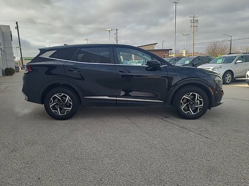 Certified 2025 Kia Sportage LX image 7