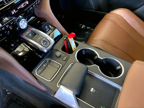 Used 2022 Acura MDX SH-AWD w/ Advance Package image 17