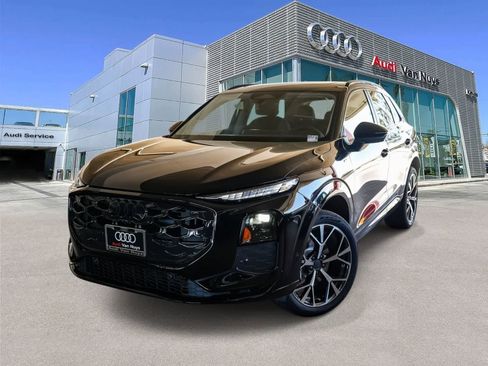 New 2026 Audi Q3 quattro 2.0T AWD/4WD image 1