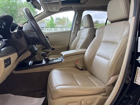 Used 2016 Acura RDX AWD w/ Technology Package image 4