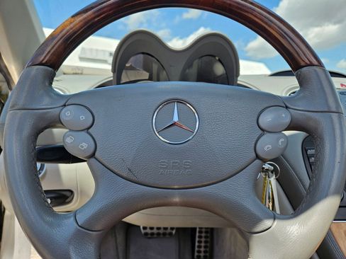 Used 2007 Mercedes-Benz SL 550 image 12