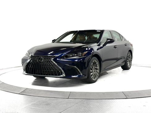 New 2025 Lexus ES 350 Ultra Luxury image 3