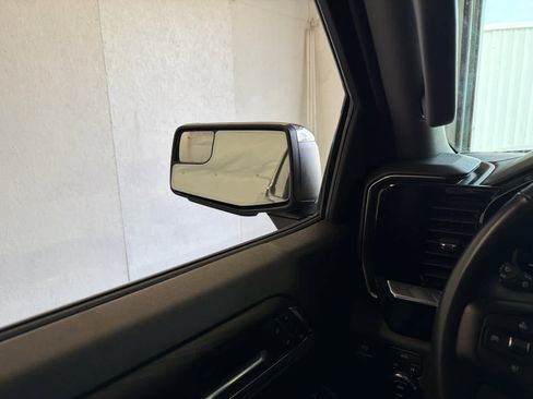 Used 2024 GMC Sierra 1500 SLT image 42