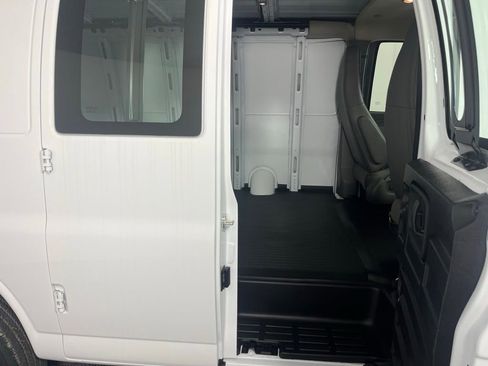New 2026 Chevrolet Express 2500 image 14