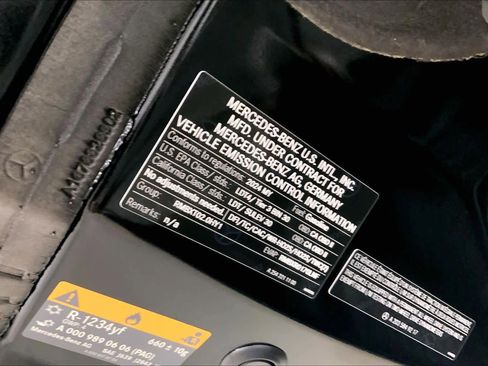 Used 2024 Mercedes-Benz GLE 350 4MATIC image 32