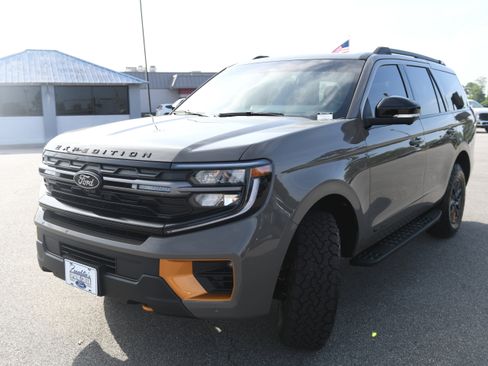 New 2026 Ford Expedition Tremor AWD/4WD image 8