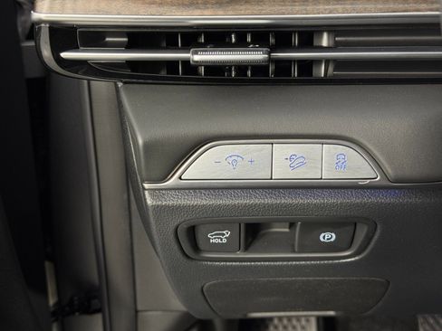 Used 2025 Genesis GV80 2.5T Advanced image 19