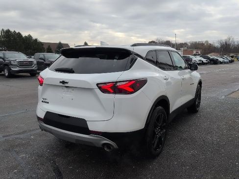 Certified 2022 Chevrolet Blazer LT w/ LPO, Black Accent Package image 7