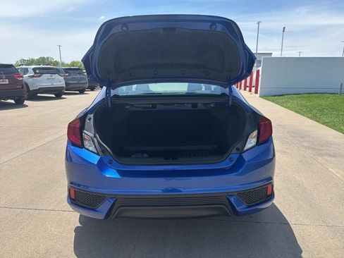 Used 2019 Honda Civic EX image 10