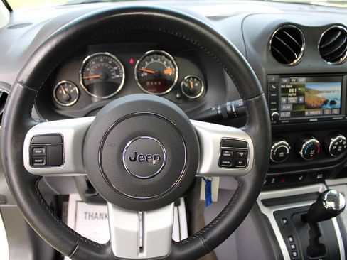 Used 2016 Jeep Compass High Altitude AWD/4WD image 20