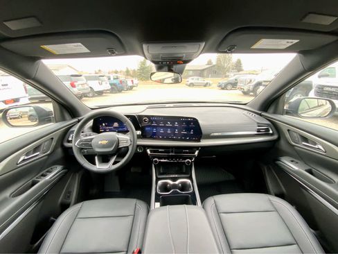 New 2026 Chevrolet Traverse LT w/ LPO, Floor Liner Package image 33